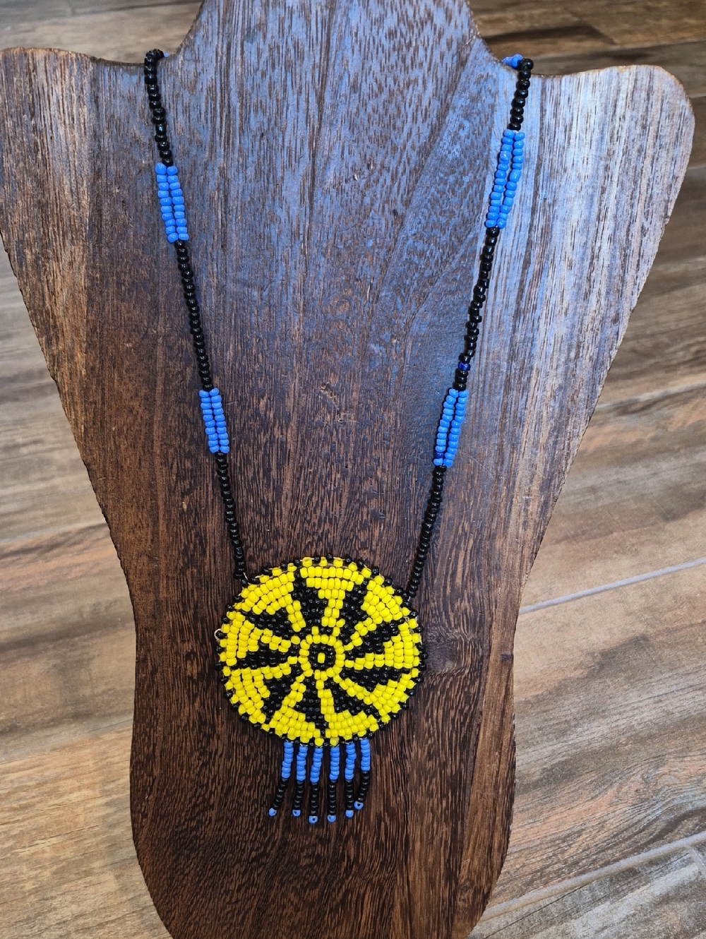 Vtg Seed Bead Medallion Pendant Necklaces, Blue, Green Yellow, & Black - Picture 8 of 13